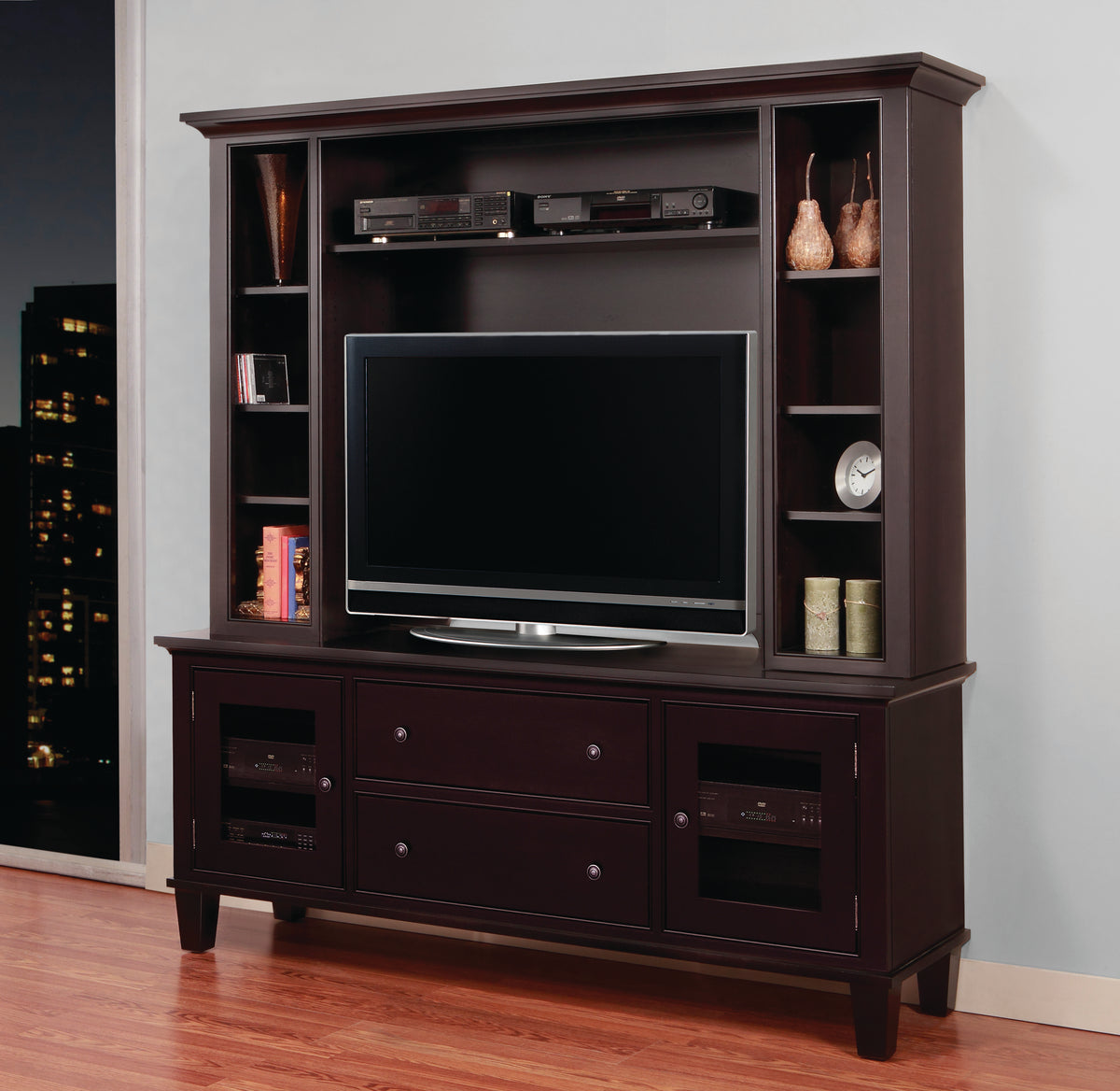 1901 Georgetown Entertainment Unit